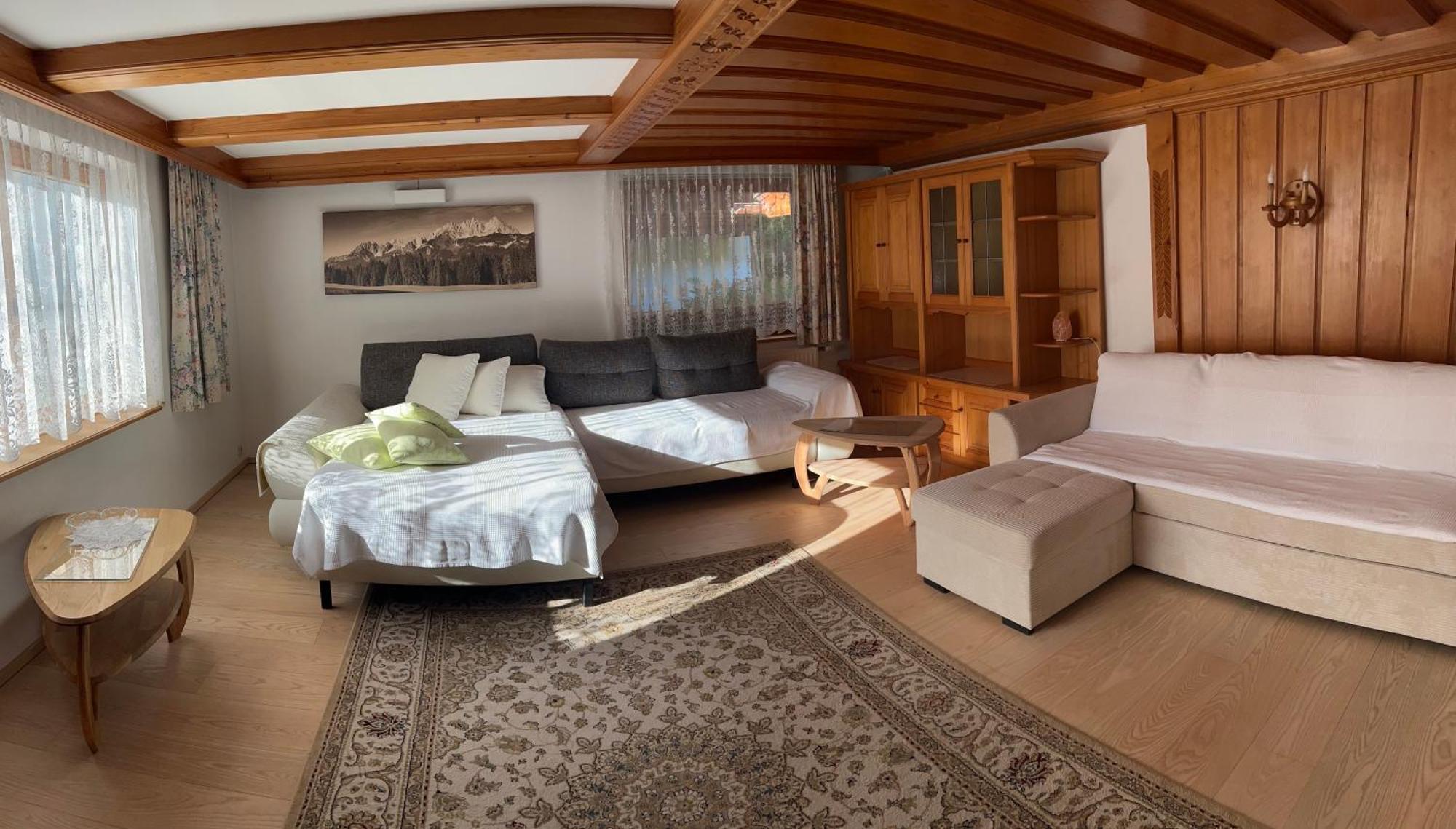 Apartamento Haus Waldrand Oberndorf in Tirol Exterior foto